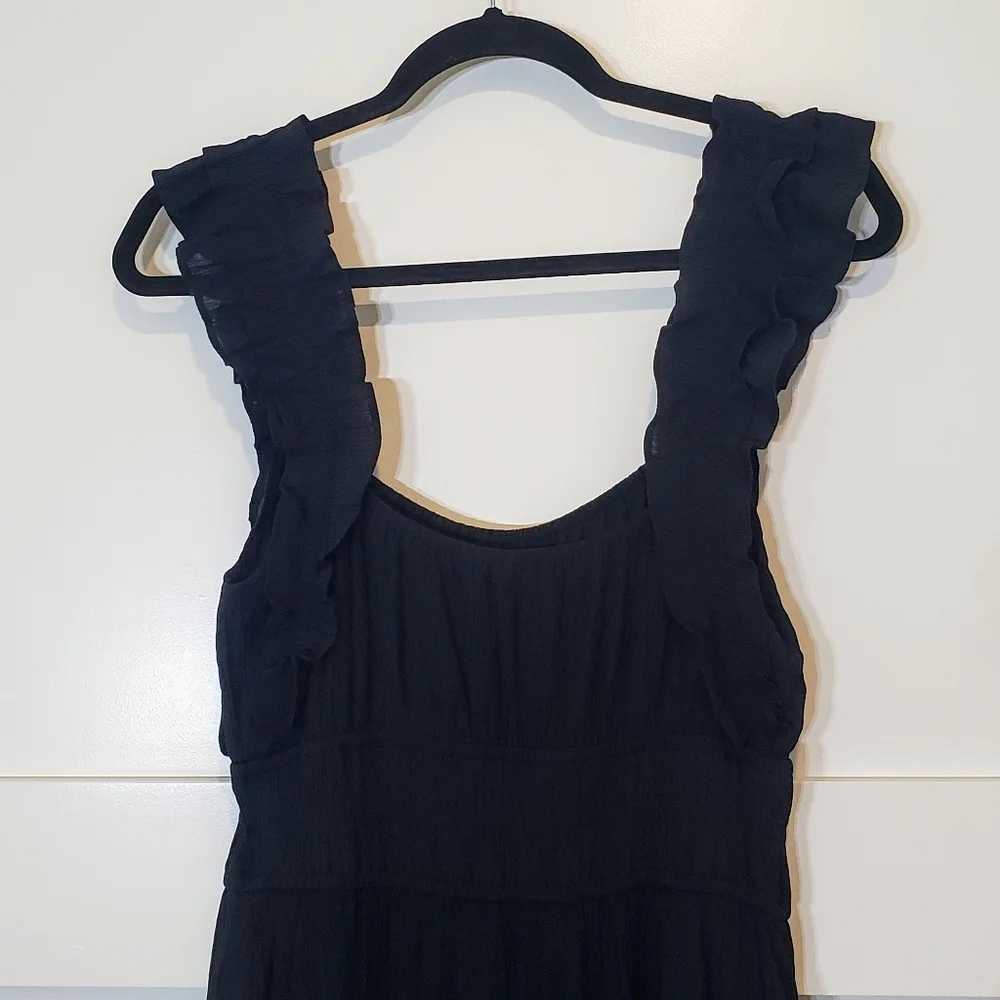 Abercrombie & Fitch Maxi Dress Size Med Tall Viscose Black Smocked Tiere…
